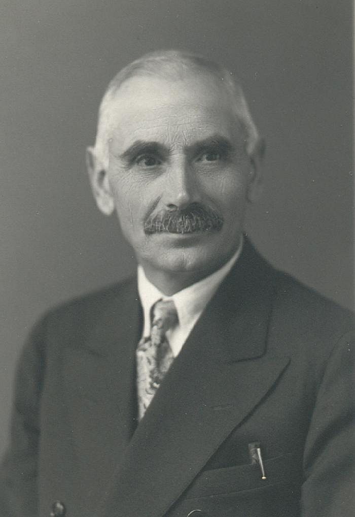 Lars Peter Jensen (1872 - 1966) Profile